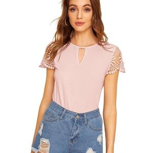 💖Pink top size Large crochet sleeves